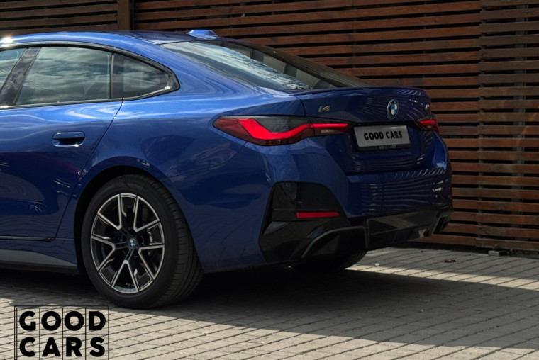BMW i4 - 15