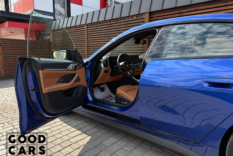 BMW i4 - 21