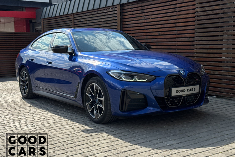 BMW i4 - 8