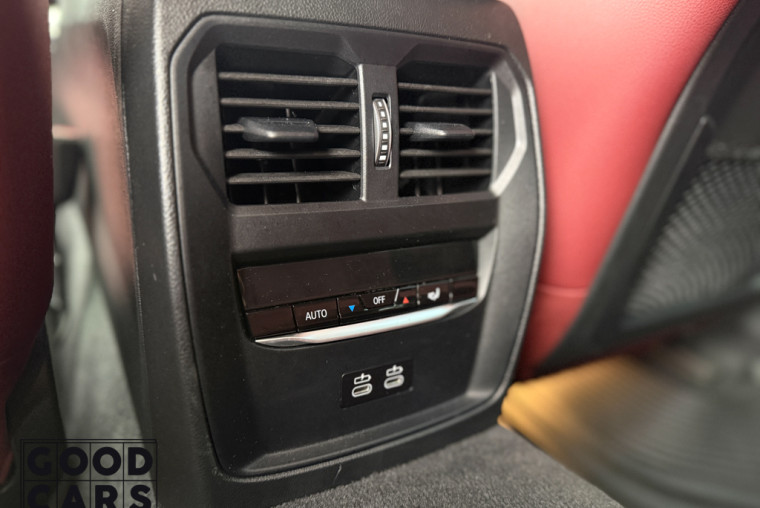 BMW i4 - 36