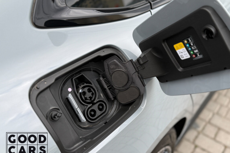 BMW i4 - 13