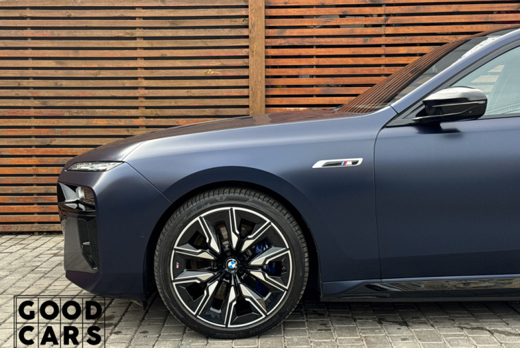 BMW i7 M70 - 11