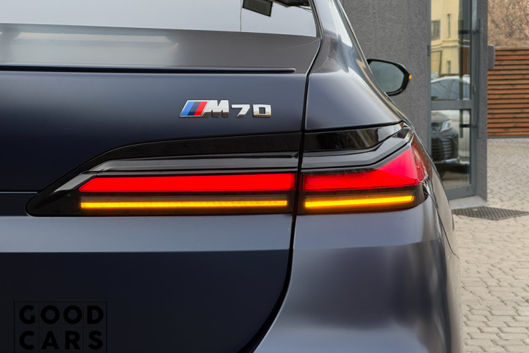 BMW i7 M70 - 10