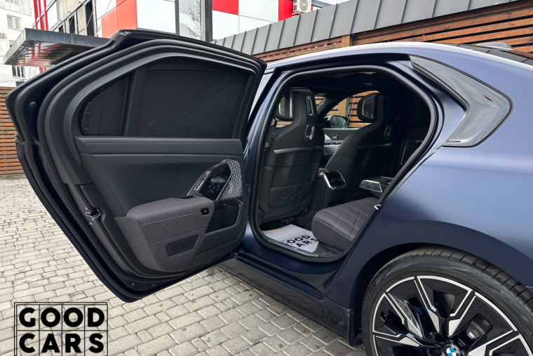 BMW i7 M70 - 34