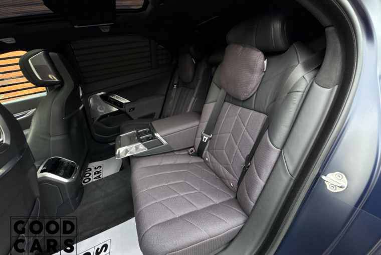 BMW i7 M70 - 38