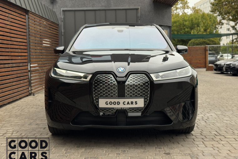 BMW IX50 - 1