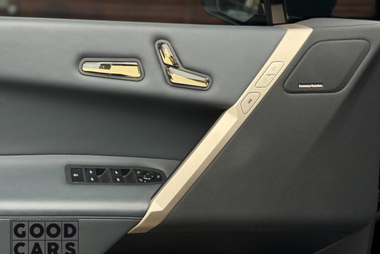 BMW IX50 - 18