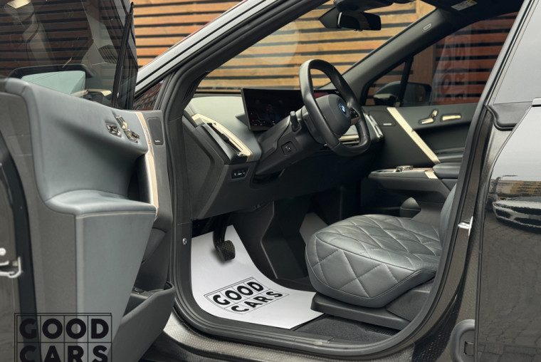 BMW IX50 - 20