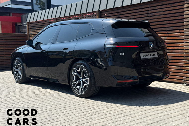 BMW iX50 - 4