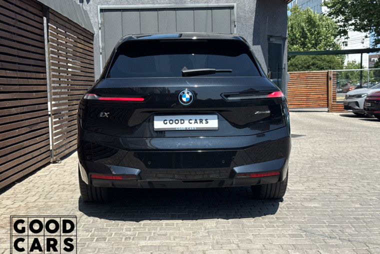 BMW iX50 - 5