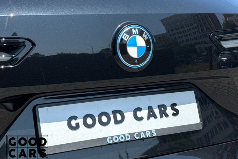 BMW iX50 - 18