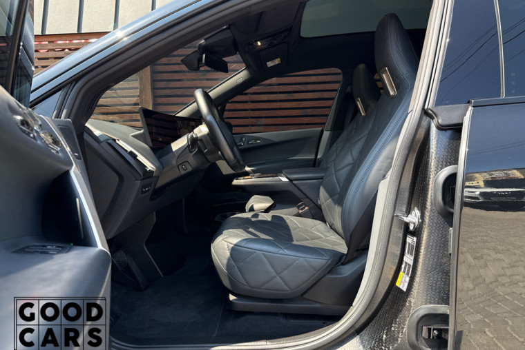 BMW iX50 - 28