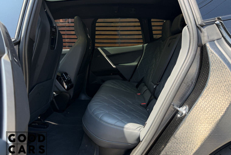 BMW iX50 - 34