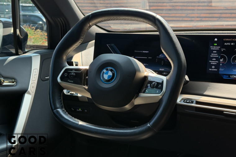 BMW iX50 - 37