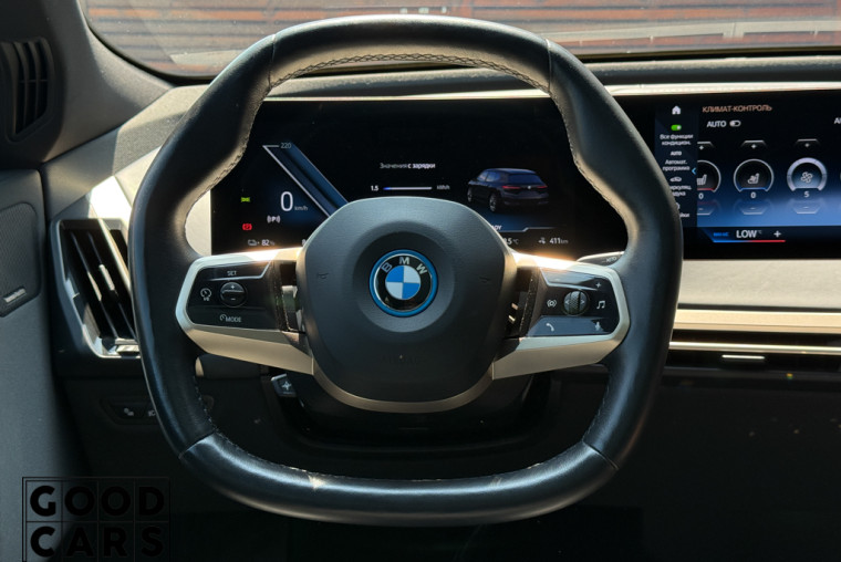 BMW iX50 - 38