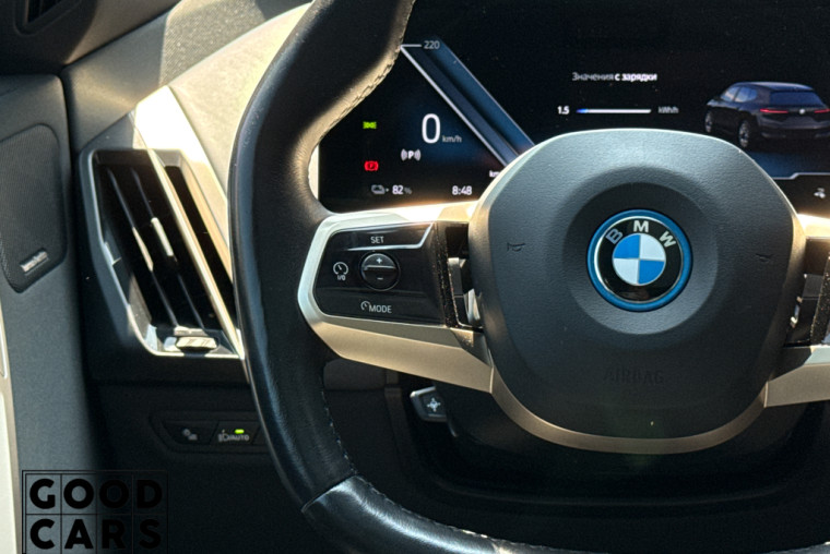 BMW iX50 - 39