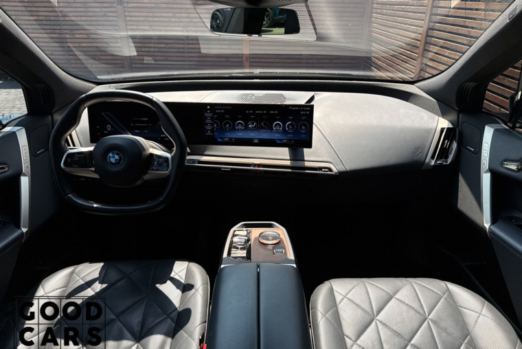BMW iX50 - 43