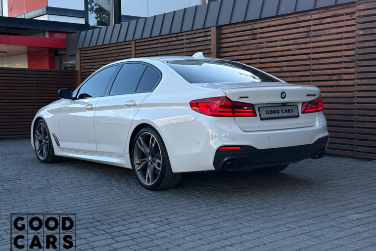 BMW 550i - 4