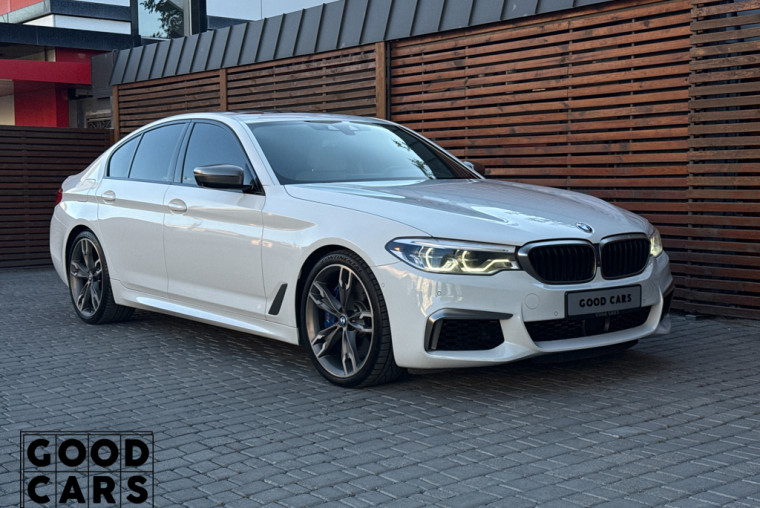 BMW 550i - 8