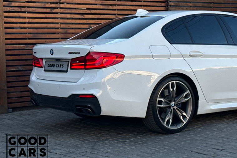 BMW 550i - 17