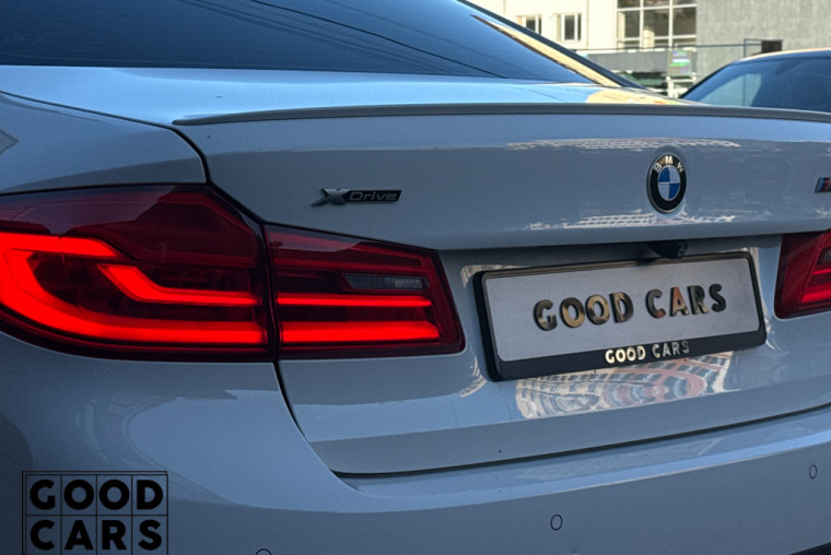 BMW 550i - 18