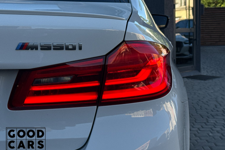 BMW 550i - 10