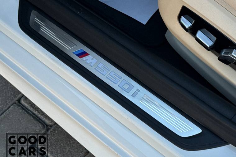 BMW 550i - 26