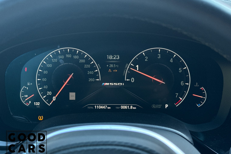 BMW 550i - 41