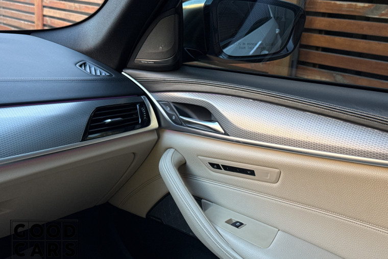 BMW 550i - 49
