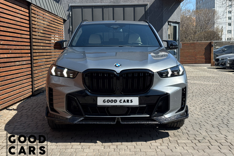 BMW X5 M60i - 1