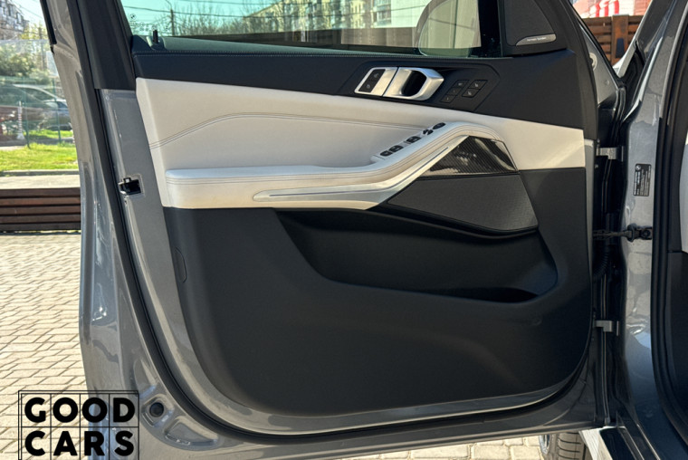BMW X5 M60i - 21