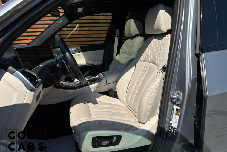 BMW X5 M60i - 28