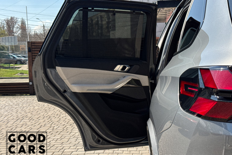 BMW X5 M60i - 32