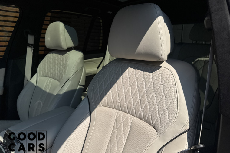 BMW X5 M60i - 30