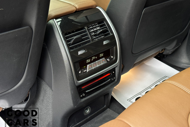 BMW X5 M Competition - 36