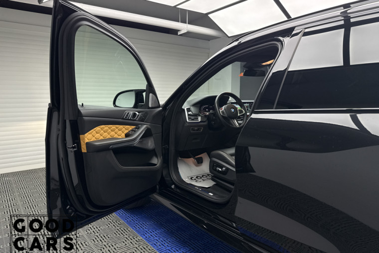 BMW X5 M Competition - 24