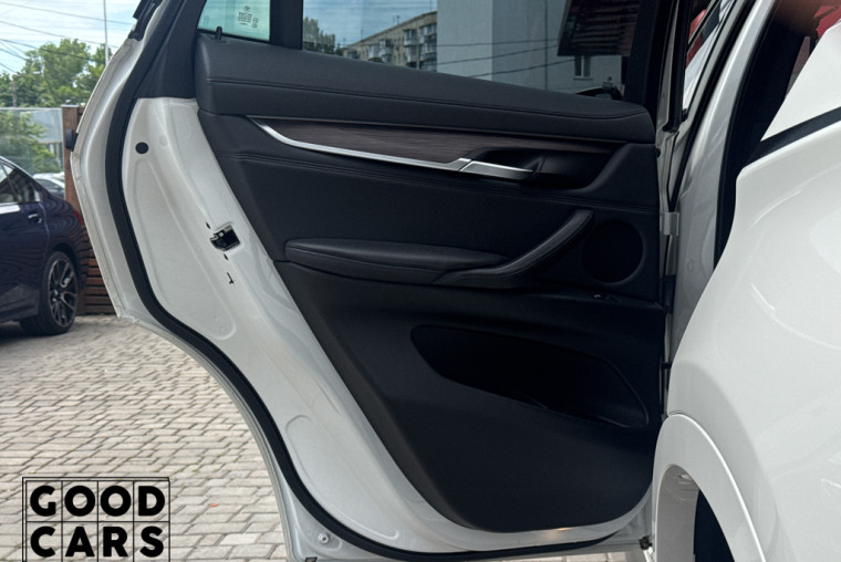 BMW X6 - 28