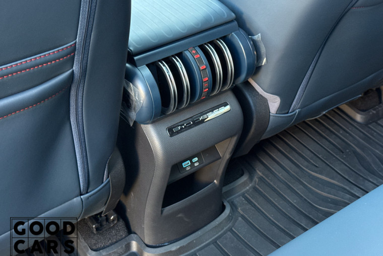 BYD Atto 3 - 33