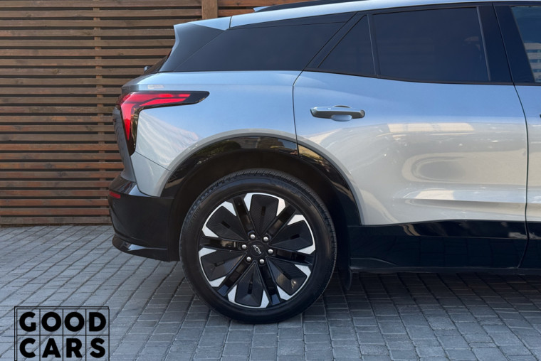 Chevrolet Blazer EV RS - 13