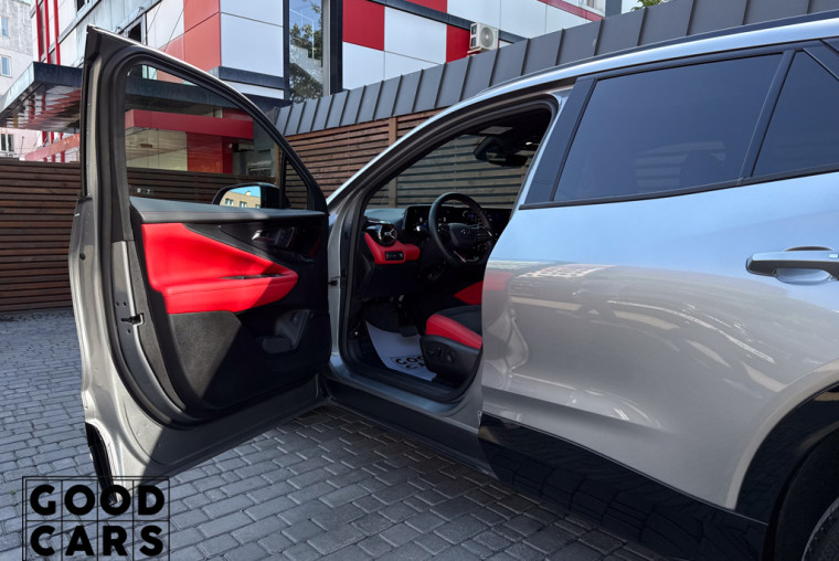 Chevrolet Blazer EV RS - 25