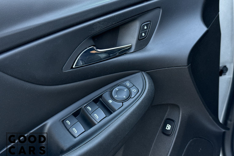 Chevrolet Volt - 21