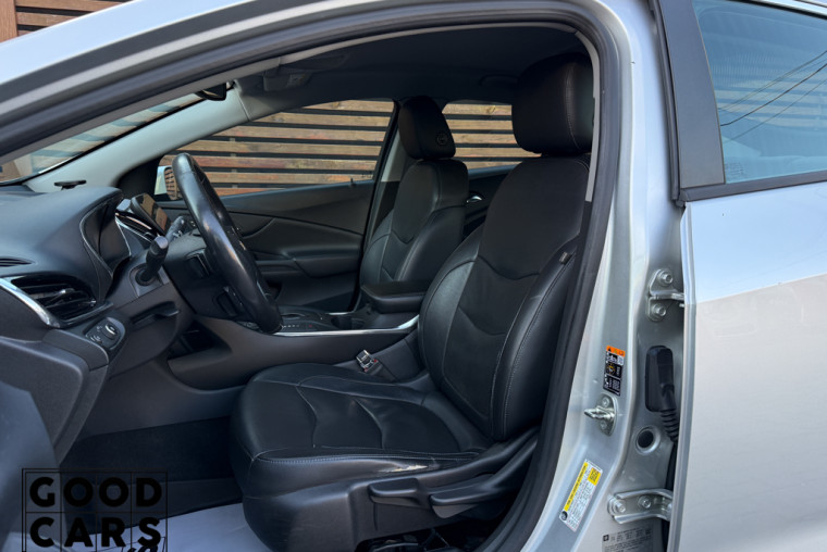 Chevrolet Volt - 26
