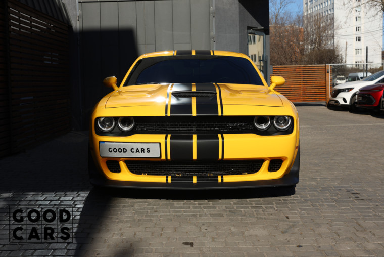 Dodge Challenger SRT6.2 HEMI - 1