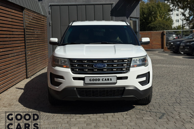 Ford Explorer - 1