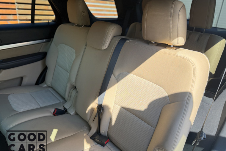 Ford Explorer - 20