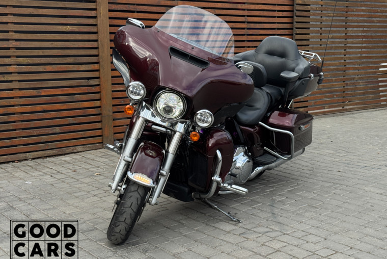 Harley-Davidson FLHTK Electra Glide Ultra - 2