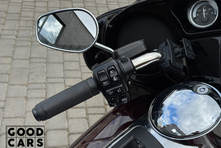 Harley-Davidson FLHTK Electra Glide Ultra - 17