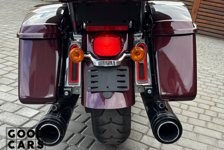 Harley-Davidson FLHTK Electra Glide Ultra - 8