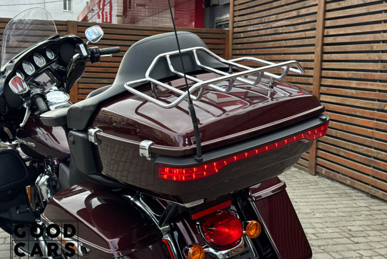 Harley-Davidson FLHTK Electra Glide Ultra - 7