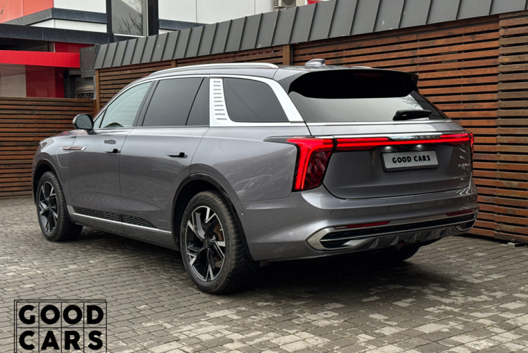 Hongqi E-HS9 - 4